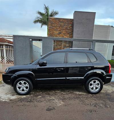 HYUNDAI TUCSON 2.0 MPFI GLS 16V 143CV 2WD FLEX 4P AUTOMÁTICO HYUNDAI TUCSON 2.0 MPFI GLS 16V 143CV 2WD FLEX 4P AUTOMÁTICO